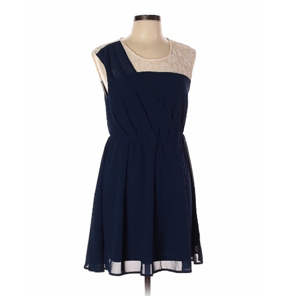 the clothing company Dresses & Skirts - The clothing company casual dress size L